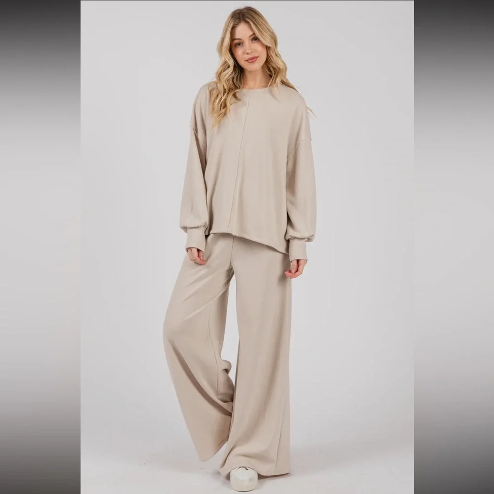 ✨RESTOCKED✨Fabulous Wide Leg pants and Top Set - Picture 2 of 5